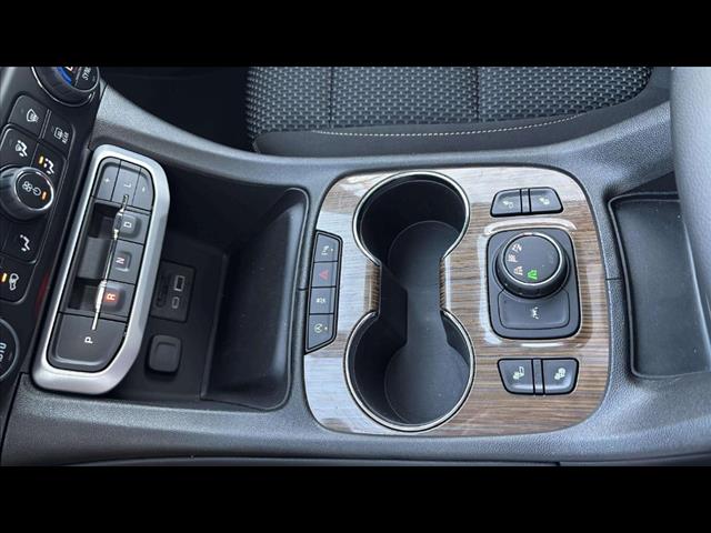 2023 GMC Acadia SLE - Photo 18