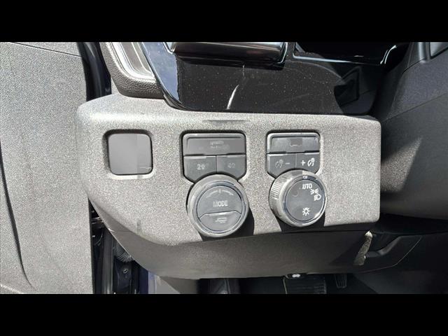 2022 Chevrolet Silverado 1500 LT - Photo 19