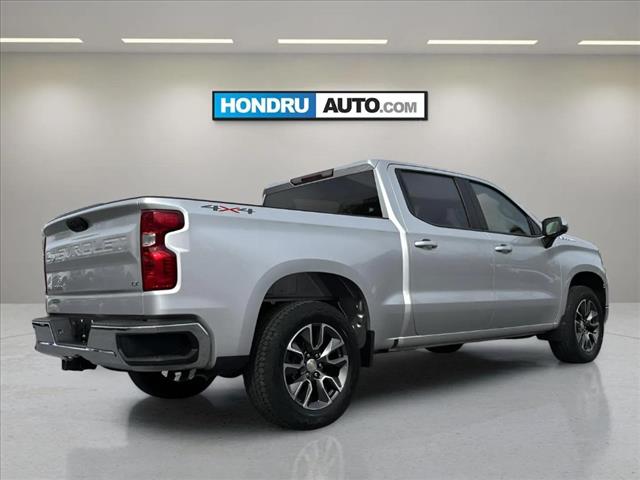 2022 Chevrolet Silverado 1500 LT - Photo 4