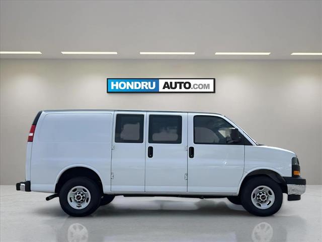 2023 GMC Savana 2500 - Photo 6