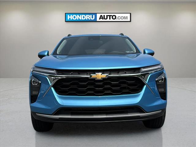 2025 Chevrolet Trax LT - Photo 7
