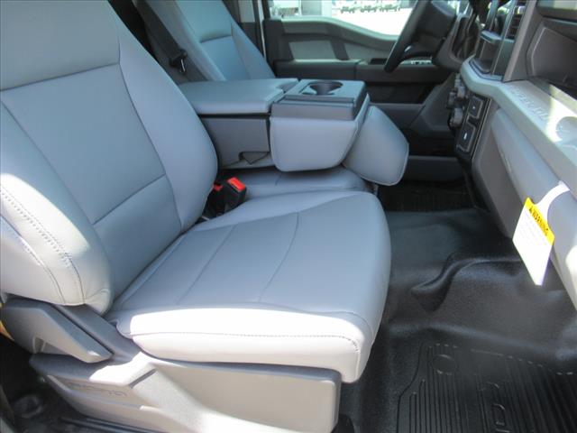 2024 Ford S/D C/C XL