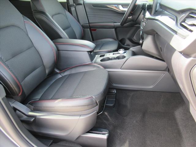 2025 Ford Escape Hybrid ST-Line
