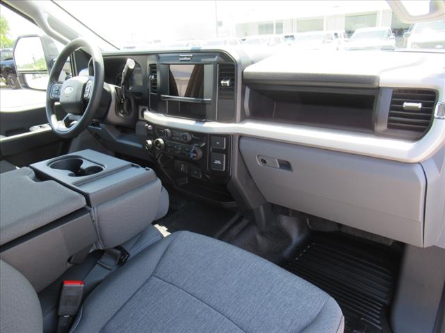 2025 Ford F-350 Super Duty XL