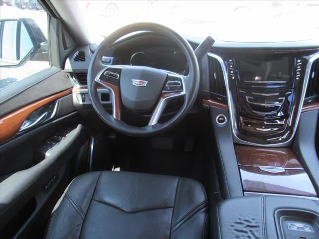 2017 Cadillac Escalade ESV Luxury