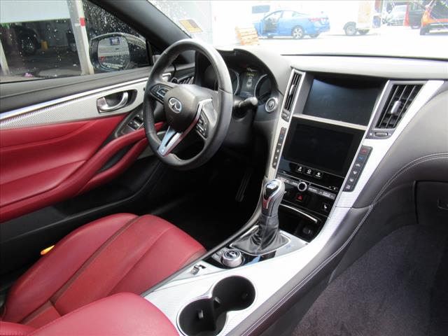 2017 INFINITI Q60 Red Sport 400