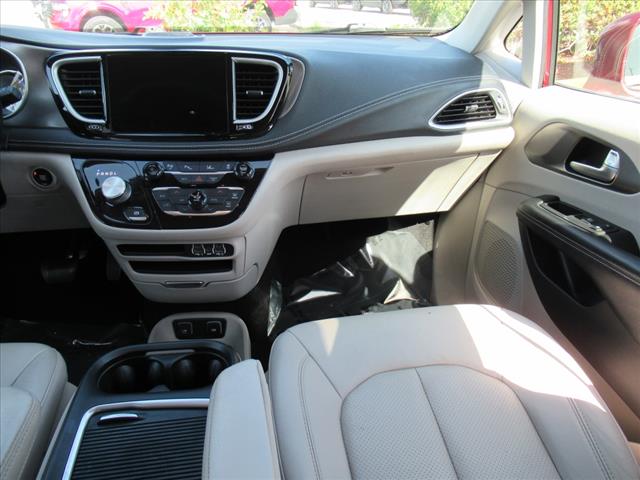 2021 Chrysler Pacifica Hybrid Touring L