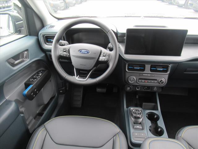 2025 Ford Maverick Lobo