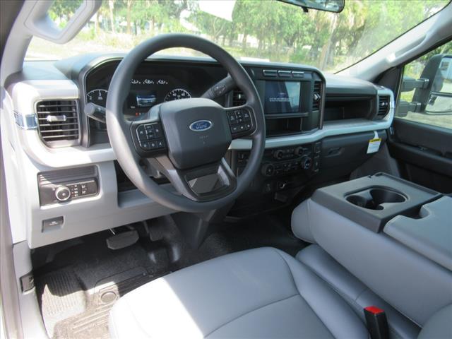 2024 Ford S/D C/C XL