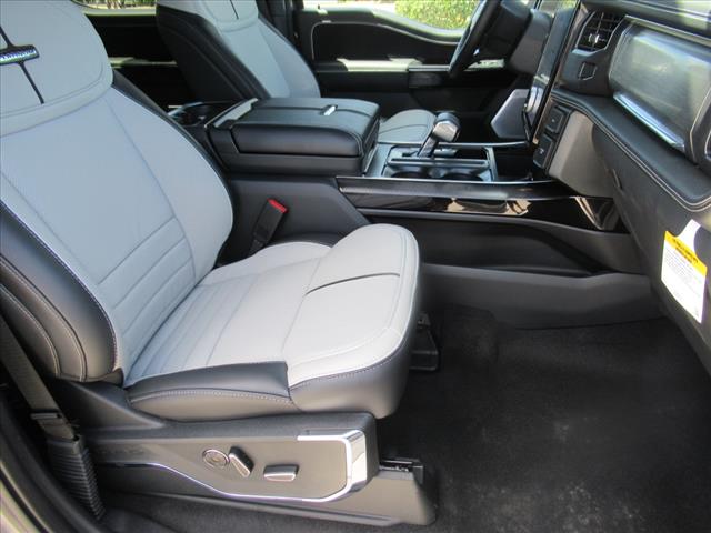2025 Ford F-150 Lightning Platinum