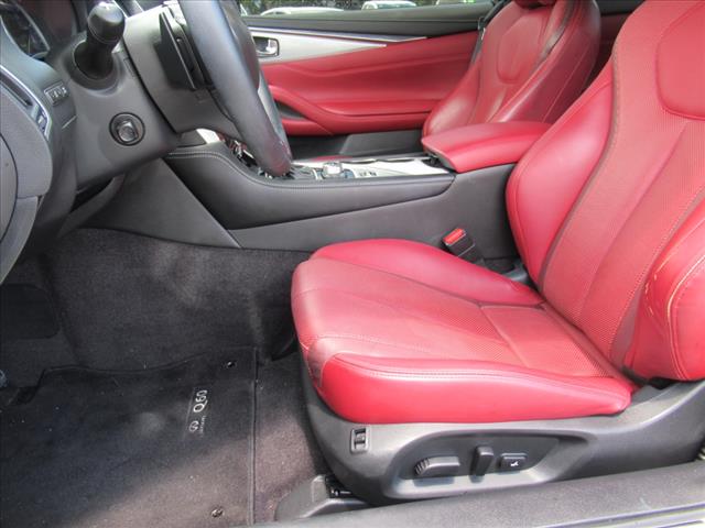 2017 INFINITI Q60 Red Sport 400