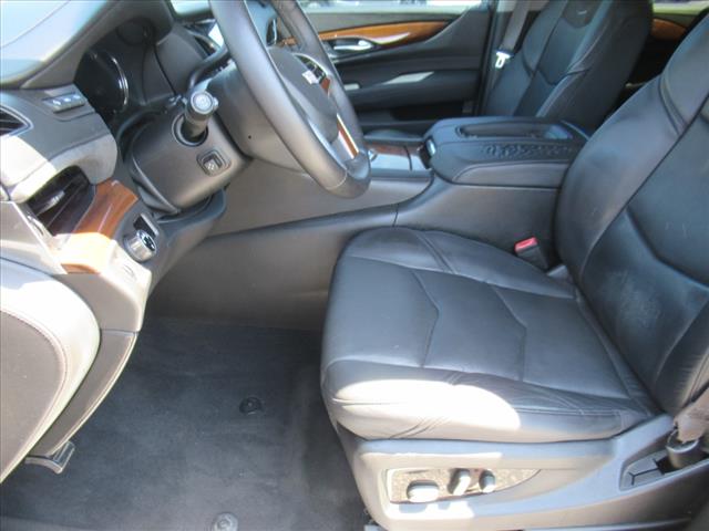 2017 Cadillac Escalade ESV Luxury