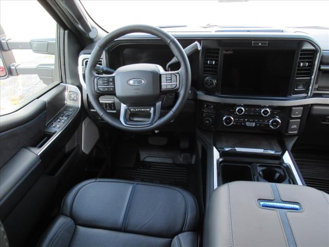 2025 Ford F-350 Super Duty Platinum