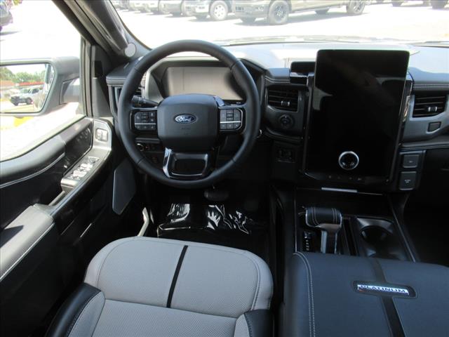 2025 Ford F-150 Lightning Platinum