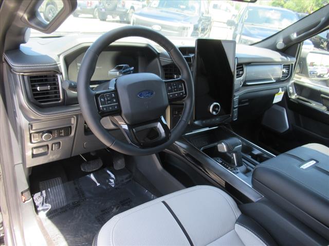 2025 Ford F-150 Lightning Platinum