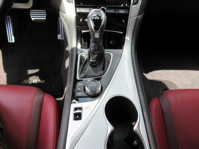 2017 INFINITI Q60 Red Sport 400