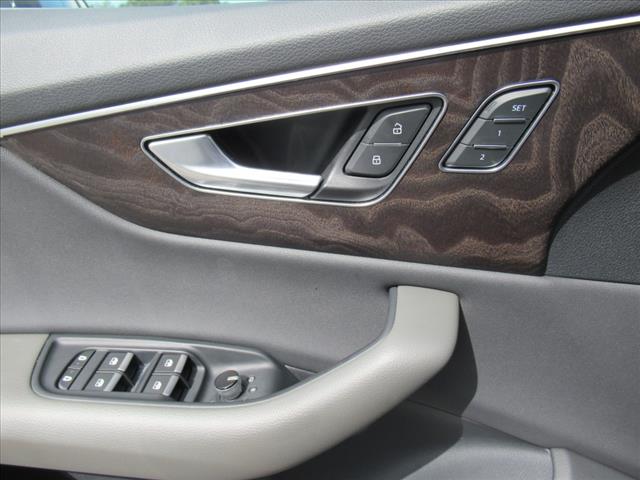 2021 Audi Q8 quattro Premium Plus 55 TFSI