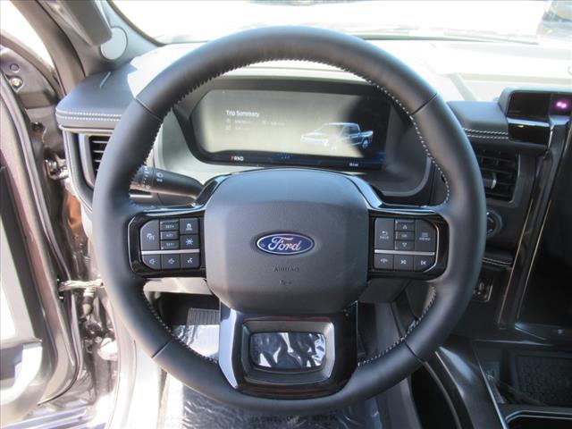 2025 Ford F-150 Lightning Platinum