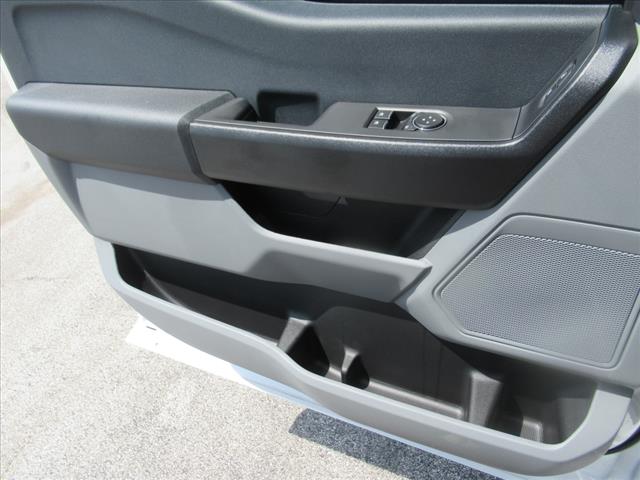 2024 Ford S/D C/C XL