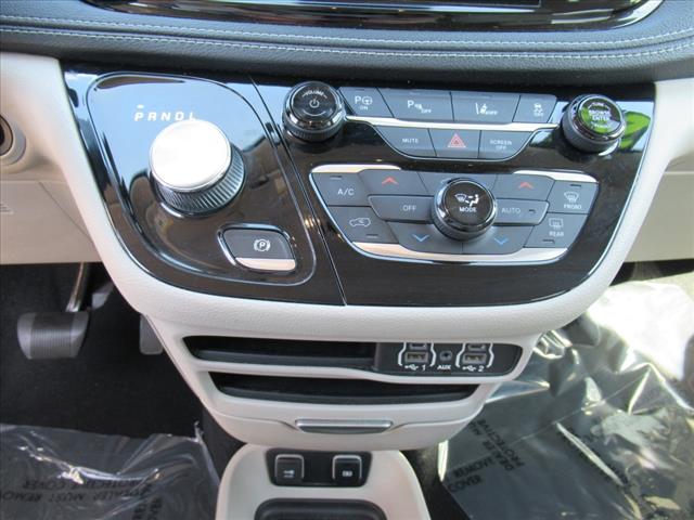 2021 Chrysler Pacifica Hybrid Touring L