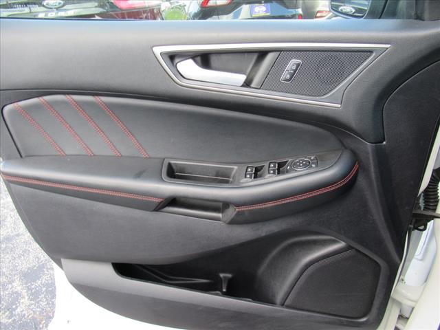 2022 Ford Edge ST-Line