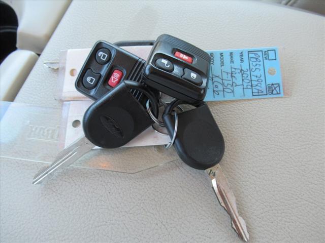 2004 Ford F-150 Lariat