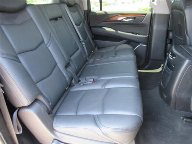 2017 Cadillac Escalade ESV Luxury