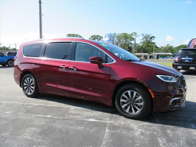 2021 Chrysler Pacifica Hybrid Touring L