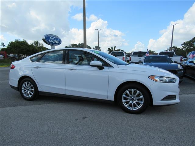 2016 Ford Fusion S