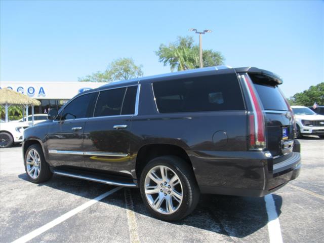2017 Cadillac Escalade ESV Luxury