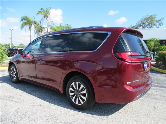 2021 Chrysler Pacifica Hybrid Touring L