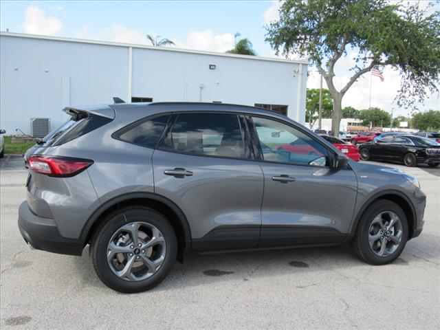 2025 Ford Escape Hybrid ST-Line