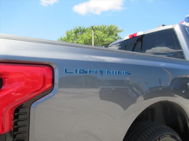 2025 Ford F-150 Lightning Platinum