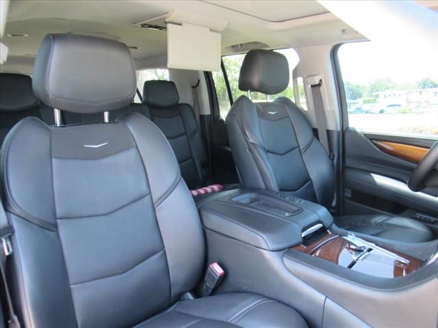 2017 Cadillac Escalade ESV Luxury