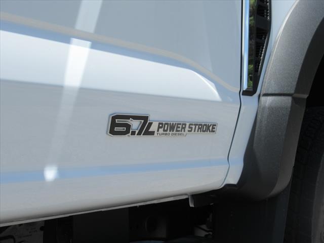 2024 Ford S/D C/C XL