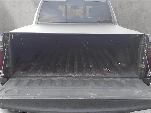2015 RAM 1500 4WD Crew Cab 140.5