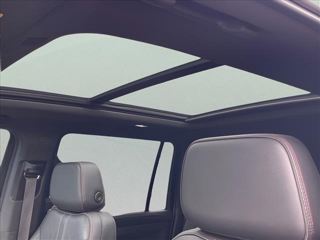 2022 Chevrolet Suburban 4WD 4dr RST