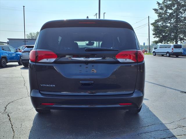 2024 Chrysler Voyager LX FWD