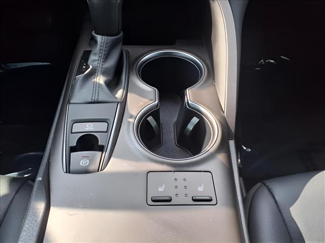 2023 Toyota Camry SE Auto AWD (Natl)