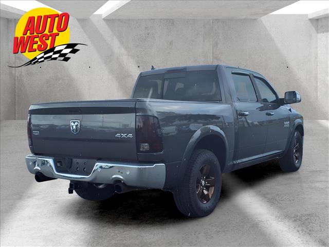 2015 RAM 1500 4WD Crew Cab 140.5