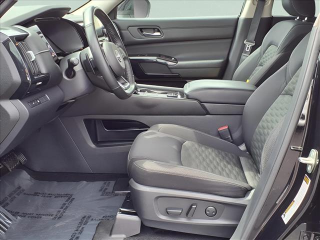 2022 Nissan Pathfinder SV 4WD