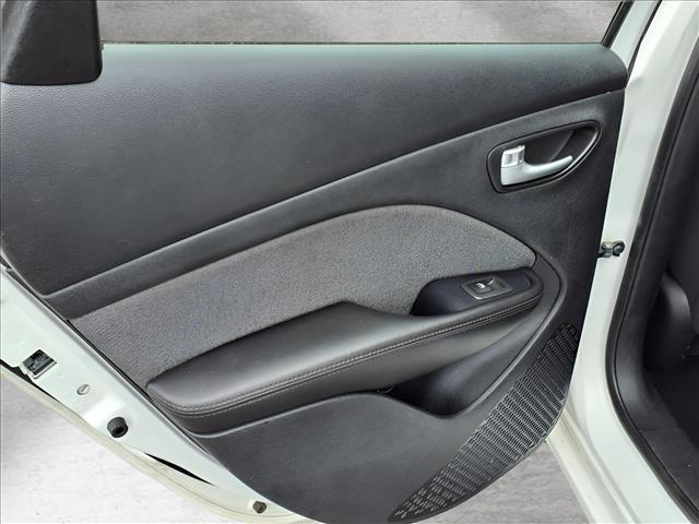 2013 Dodge Dart 4dr Sdn SXT