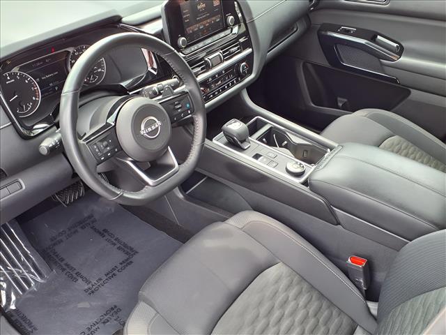 2022 Nissan Pathfinder SV 4WD