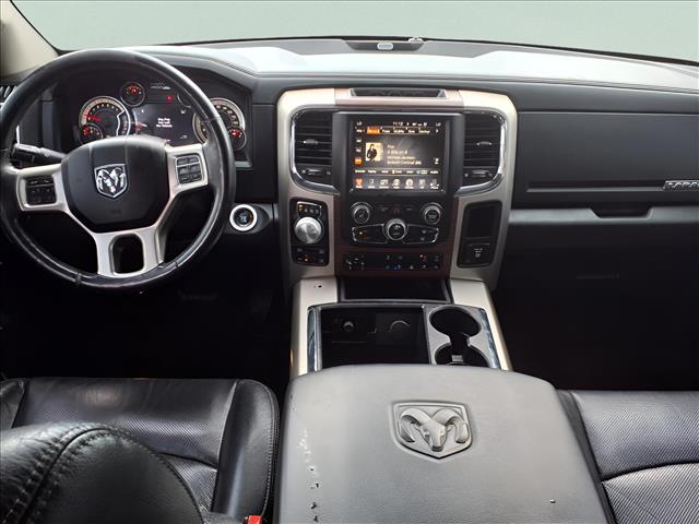 2015 RAM 1500 4WD Crew Cab 140.5