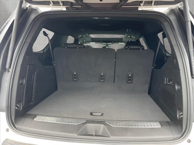 2022 Chevrolet Suburban 4WD 4dr RST