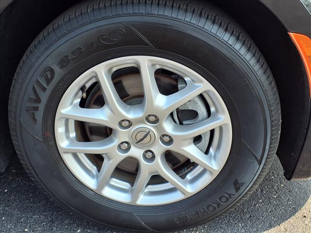 2024 Chrysler Voyager LX FWD