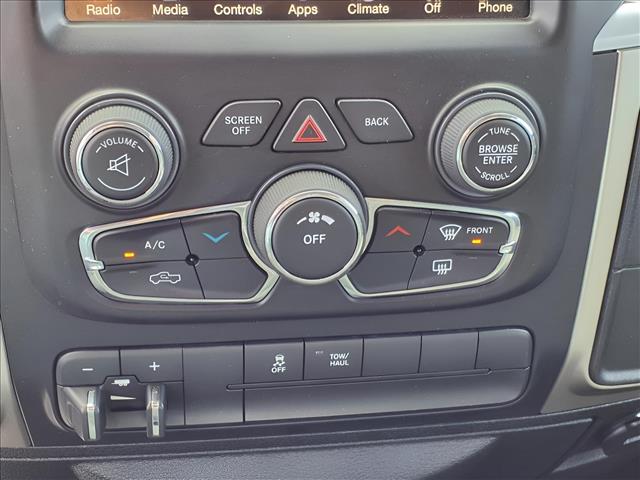 2016 RAM 1500 SLT