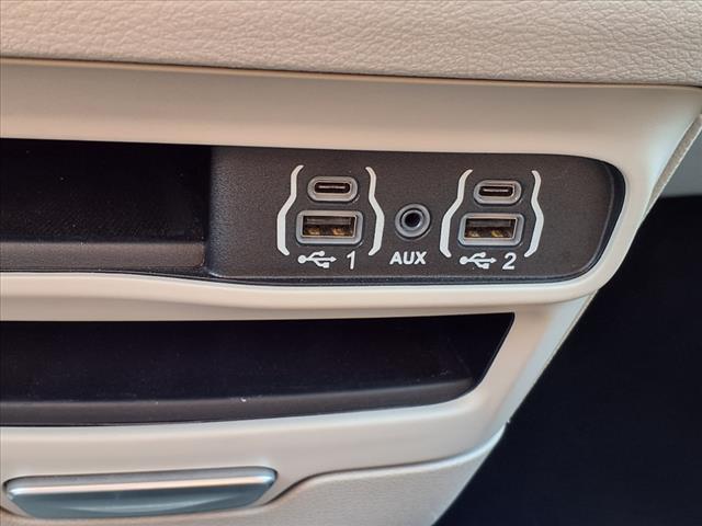 2024 Chrysler Voyager LX FWD