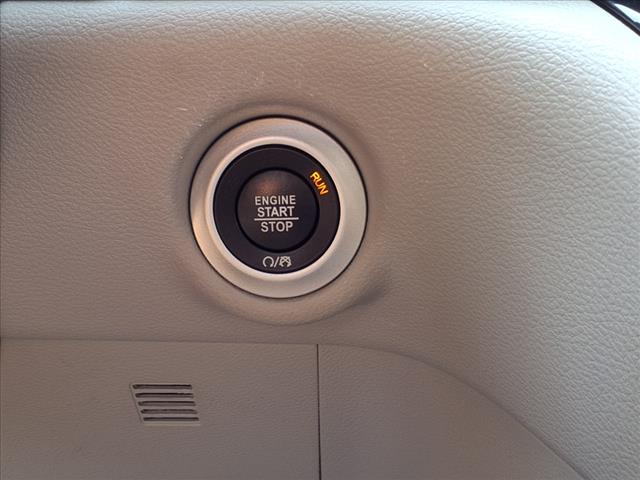 2024 Chrysler Voyager LX FWD
