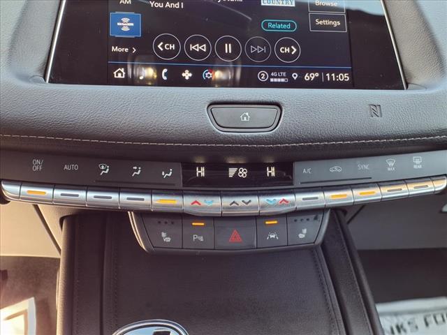 2021 Cadillac XT4 Premium Luxury